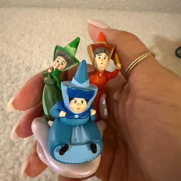 Disney Vibrant Multicolor Action Figures Playset - Picture 6 of 7